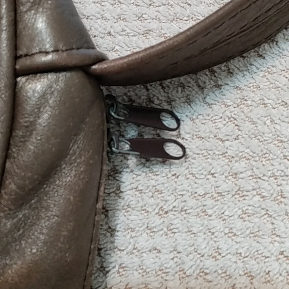 LEATHER SLING BAG - Picture 4 of 10